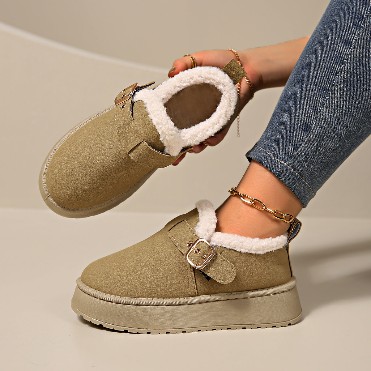 Chaussures chaudes en peluche - Très confortables pour affronter le froid - Nouveauté 2024
