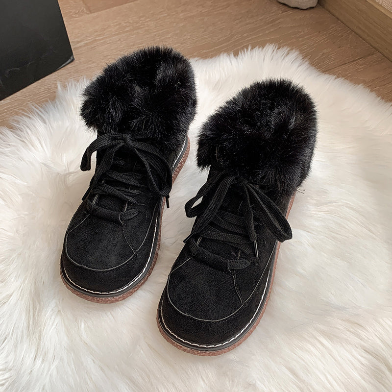 Bottes courtes à lacets en peluche pour femmes.