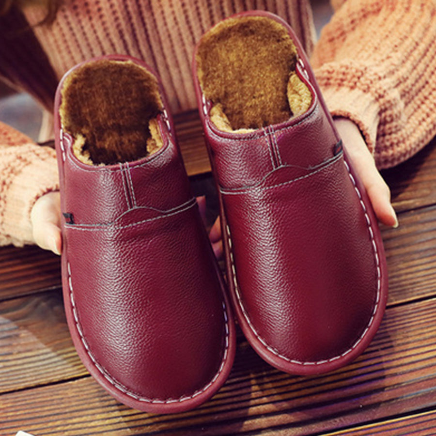 Fiche produit optimisée : Pantoufles de maison en cuir véritable – Collection Hiver 2024/2025