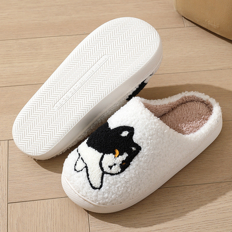 Pantoufles chat mignon – Douceur et confort pour un hiver cocooning