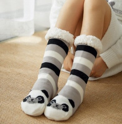 Chaussettes d'Intérieur Moelleuses pour Femmes – Douceur, Chaleur et Style.