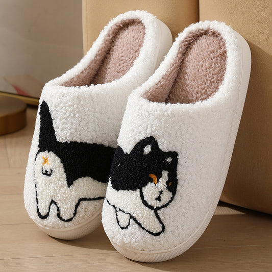 Pantoufles chat mignon – Douceur et confort pour un hiver cocooning