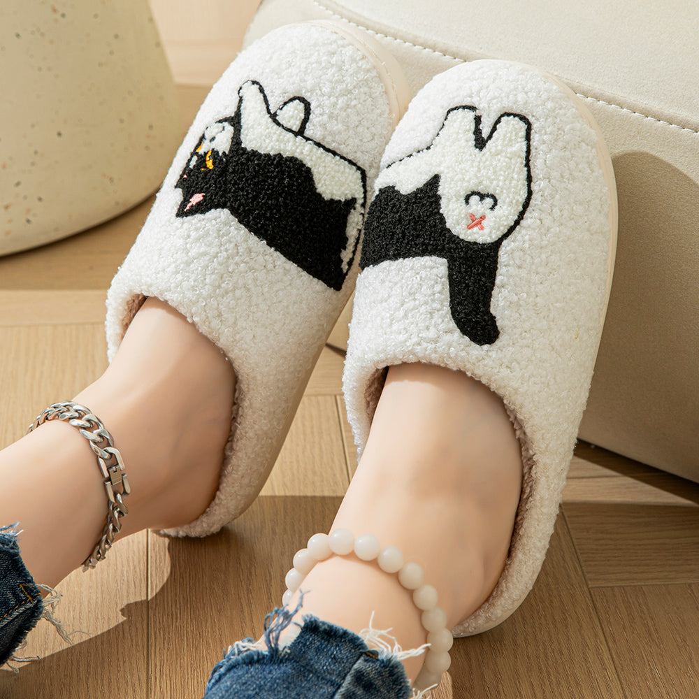 Pantoufles chat mignon – Douceur et confort pour un hiver cocooning